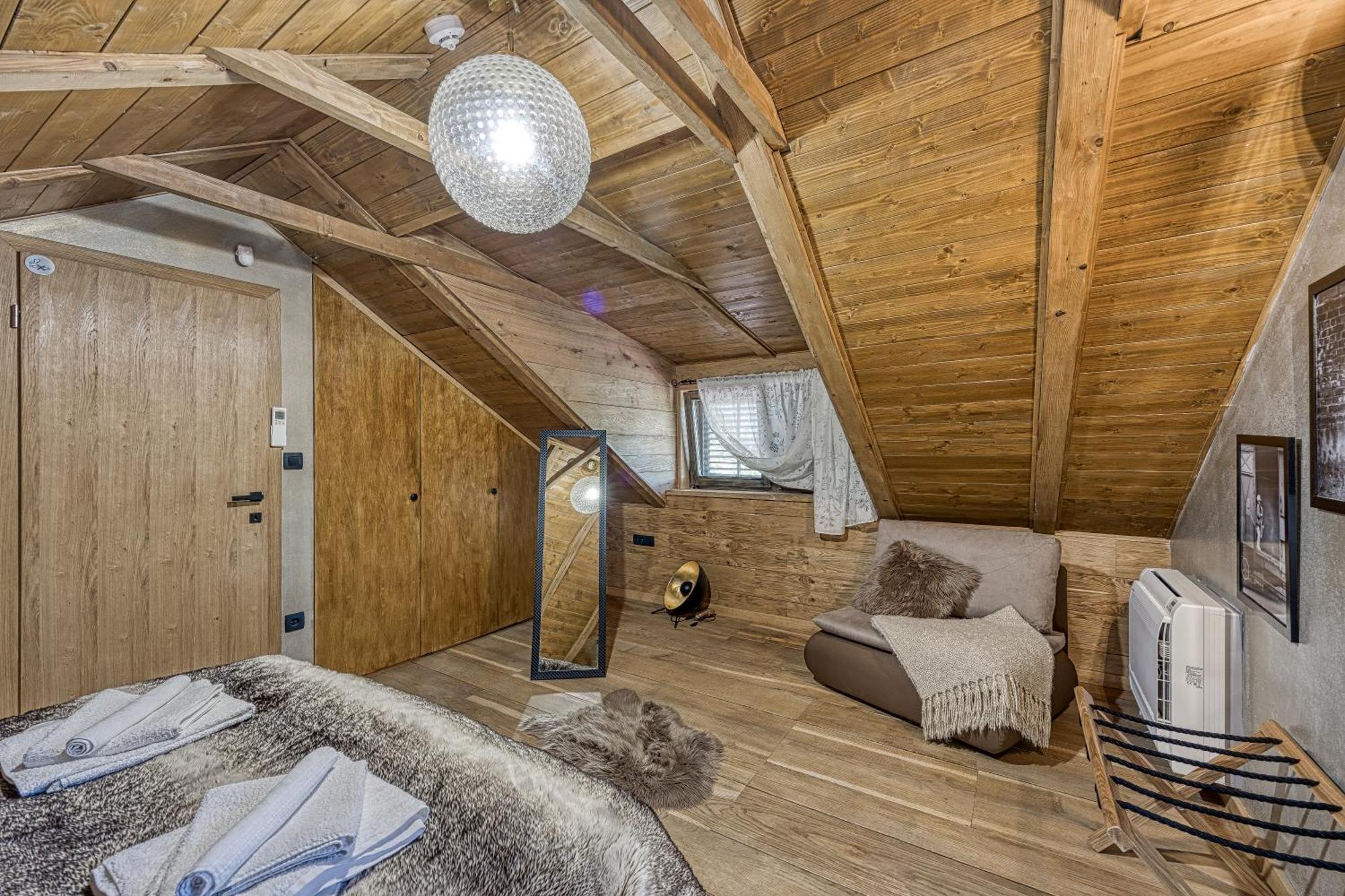 Zagreb, Kuca Za Odmor Swan River Holiday House Lasinja Esterno foto