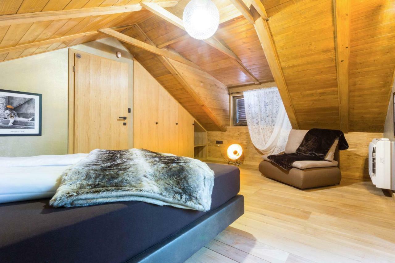 Zagreb, Kuca Za Odmor Swan River Holiday House Lasinja Esterno foto