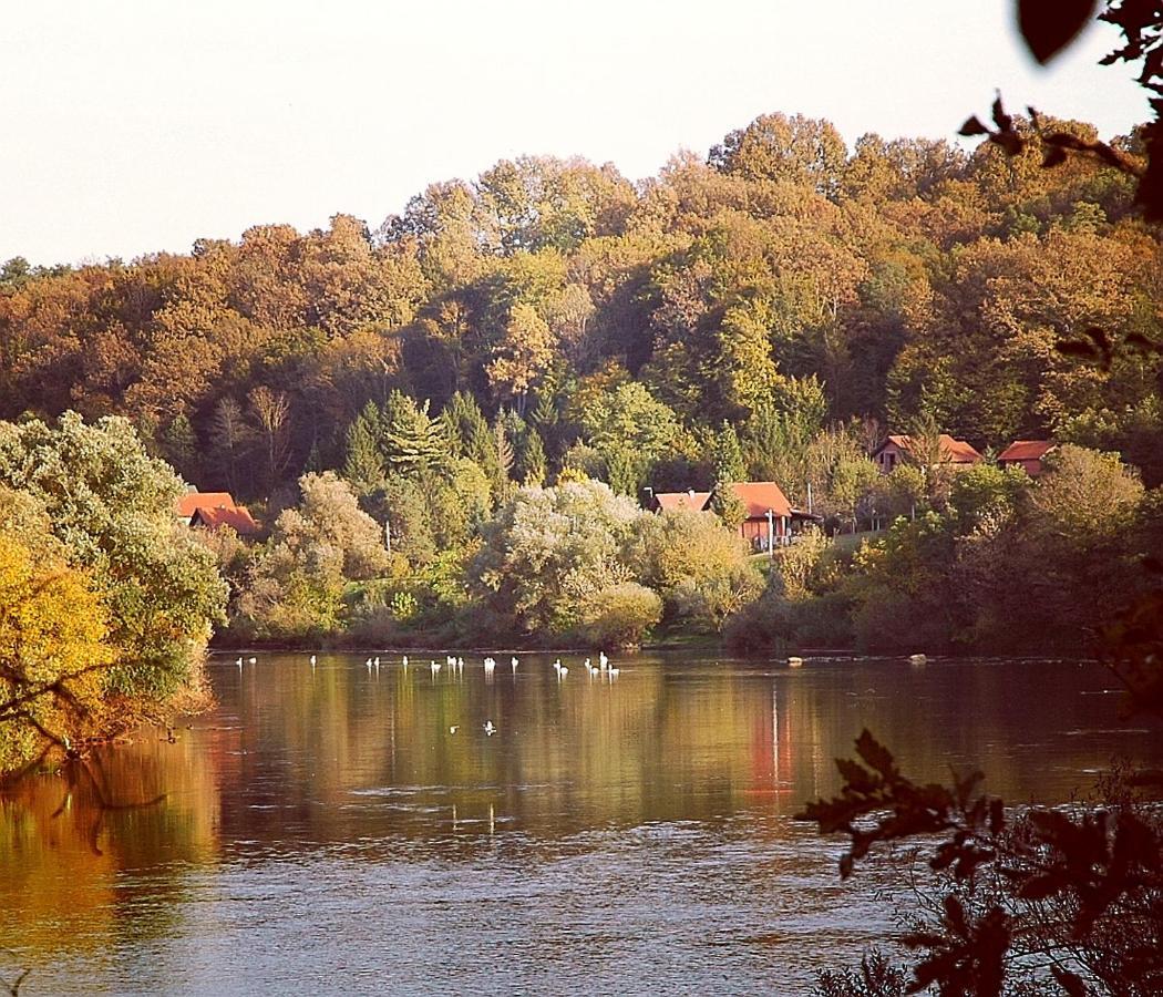 Zagreb, Kuca Za Odmor Swan River Holiday House Lasinja Esterno foto